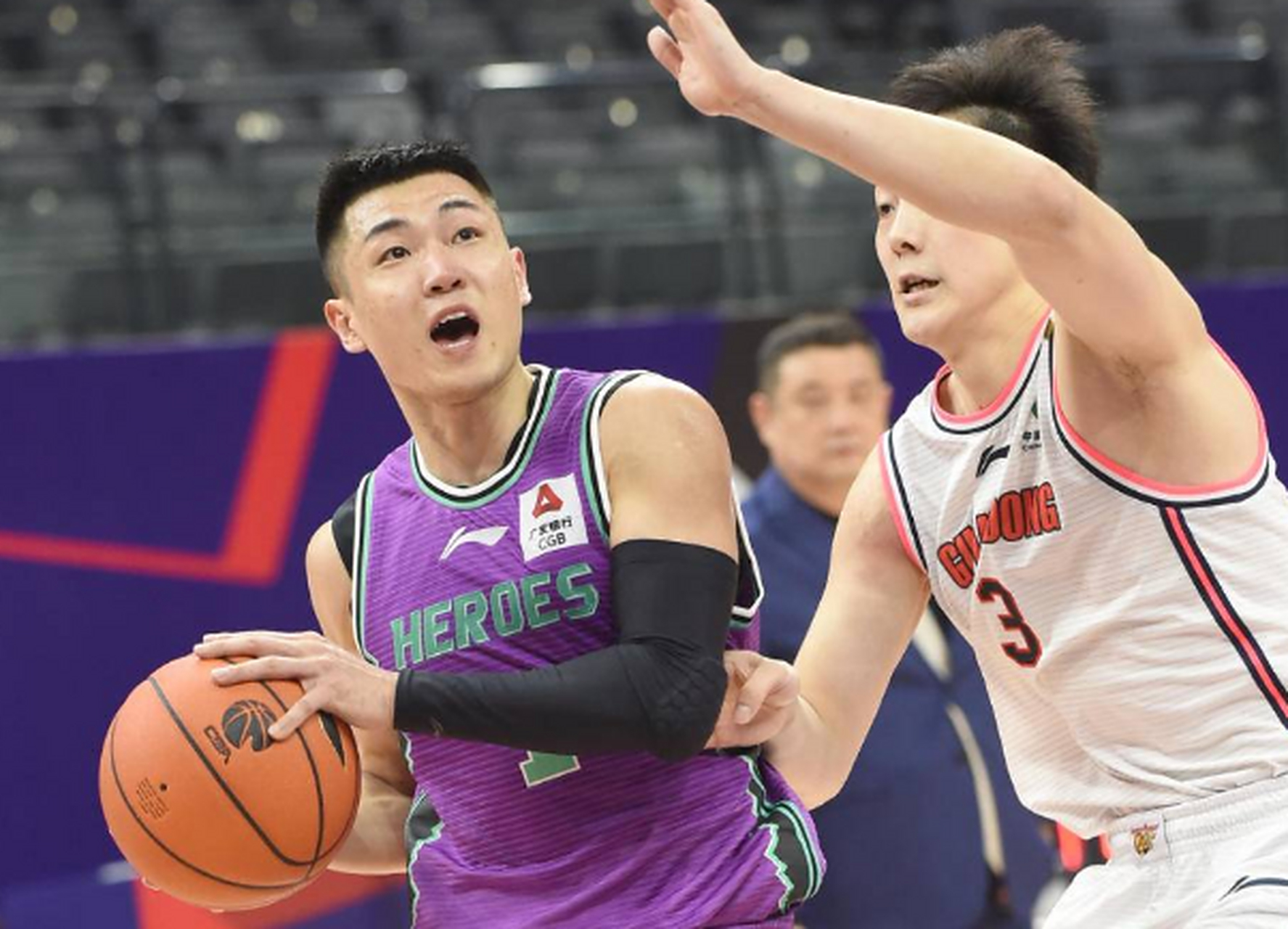 HB SPORTS-赛后瓦伦西亚备战CBA季后赛；门线救险细节曝光；气氛紧张；临场指挥获称赞的简单介绍