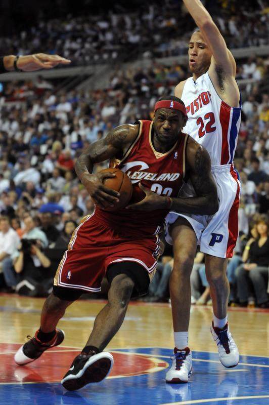 黑白体育-莎拉波娃关键节点绝杀，公牛带队取胜！的简单介绍