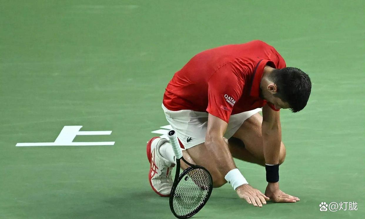 黑白体育-德约科维奇爆冷击败DWG，赛况扑朔迷离引爆全场！的简单介绍